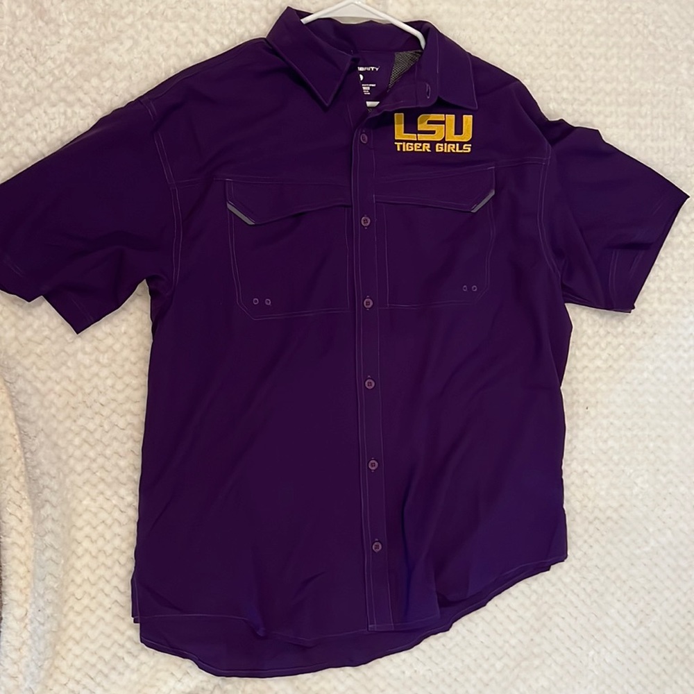 Pro Celebrity - LSU Tiger Girls Button Up shirt - never worn